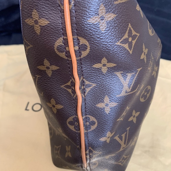 Louis Vuitton Sully MM handbag - Picture 5 of 5